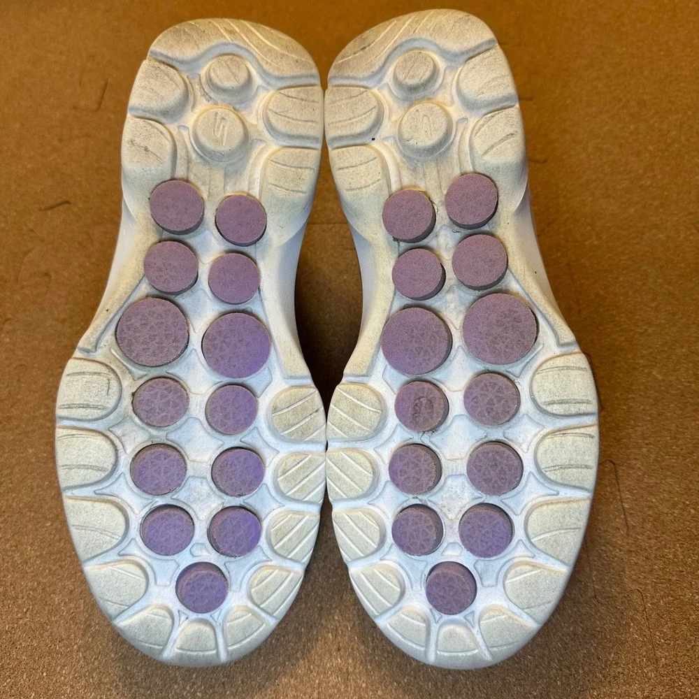 Skechers GoWalk Hyper Pillars Womens Size 7.5‎ White Silver Purple Walking Shoes